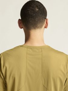 1915397-6540_PRO20Trail20SS20Tee20220M_closeup6