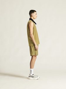 1915398-6540_PRO20Trail20Singlet20220M_closeup2