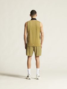 1915398-6540_PRO20Trail20Singlet20220M_closeup3