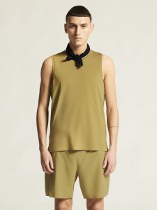 1915398-6540_PRO20Trail20Singlet20220M_closeup4