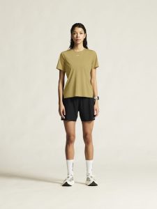 1915402-6540_PRO20Trail20SS20Tee20220W_closeup1