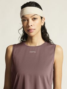 1915403-7880_PRO20Trail20Singlet20220W_closeup5