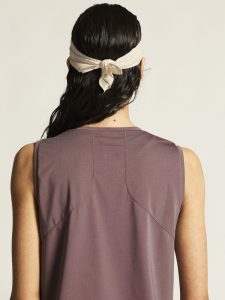 1915403-7880_PRO20Trail20Singlet20220W_closeup6