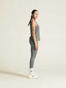 1915612-647000_Core20Essence20Tights20220W_closeup2