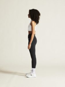 1915612-999000_Core20Essence20Tights20220W_closeup4