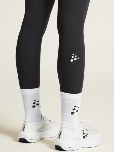 1915612-999000_Core20Essence20Tights20220W_closeup7