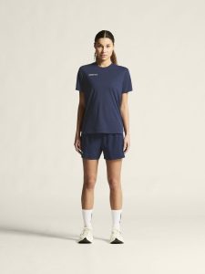 1915636-390000_Evolve20220Structured20Jersey2020W_closeup1