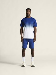 1915638-346900_Evolve20220Structured20Graphic20Jersey20M_closeup1