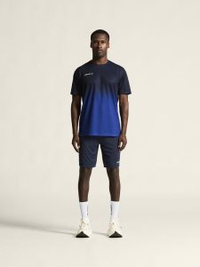 1915638-390346_Evolve20220Structured20Graphic20Jersey20M_closeup1