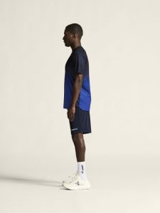 1915638-390346_Evolve20220Structured20Graphic20Jersey20M_closeup4