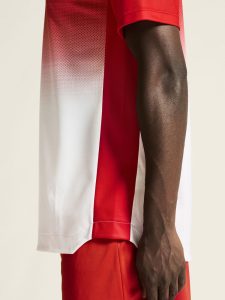 1915638-430900_Evolve20220Structured20Graphic20Jersey20M_closeup7