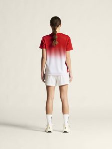 1915639-430900_Evolve20220Structured20Graphic20Jersey20W_closeup3
