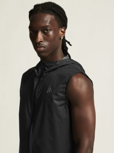 1915888-999000_PRO20Hydro20Lightweight20Vest20M_closeup5