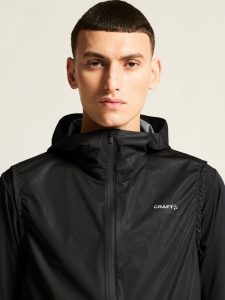 1915888-9999_PRO20Hydro20Lightweight20Vest20M_closeup5
