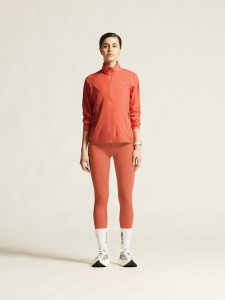 1915941-7370_Core20Essence20Wind20Jacket20W_closeup1