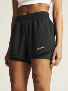 1915946-999000_ADV20Essence20220in20120shorts20220W_closeup5