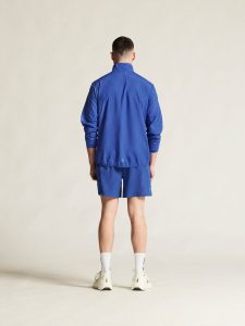 1915948-3310_CORE20Essence20Shorts20220M_closeup3