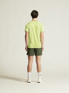 1915948-680000_CORE20Essence20Shorts20220M_closeup3