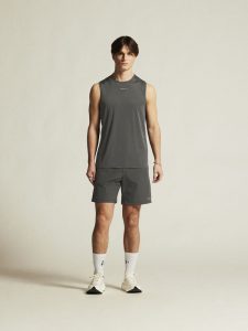 1915950-985000_ADV20Essence20220in20120shorts20220M_closeup1