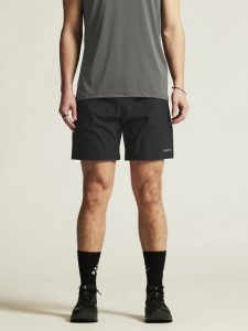 1915950-999000_ADV20Essence20220in20120shorts20220M_closeup4