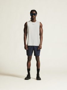 1915951-396000_ADV20Essence20Shorts20M_closeup1