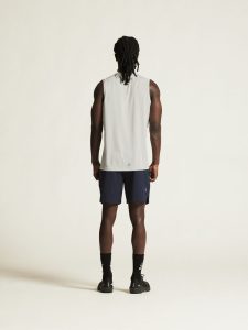1915951-396000_ADV20Essence20Shorts20M_closeup3