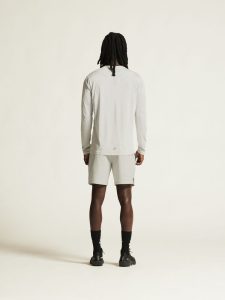 1915951-922000_ADV20Essence20Shorts20M_closeup3