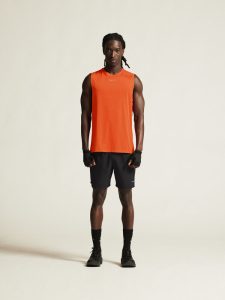 1915951-999000_ADV20Essence20Shorts20M_closeup1