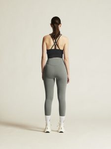 1916009-999000_Collective20Cropped20Singlet20W_closeup3