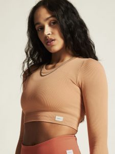 1916014-246000_Collective20Rib20Cropped20LS20Top20W_closeup5