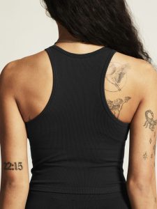 1916015-999000_Collective20Rib20Tank20Top20W_closeup6