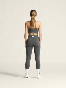 1916019-970000_Collective20Seamless20Bra20W_closeup3