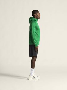 1916041-651000_Evolve20220Hood20Jacket20M_closeup2