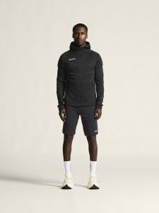 1916041-999000_Evolve20220Hood20Jacket20M_closeup1