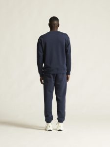 1916296-396000_Frequent20RN20sweatshirt20M_closeup3