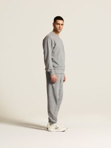 1916296-950M_RN20Sweatshirt20M_closeup2
