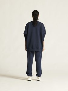 1916297-396000_Frequent20RN20sweatshirt20W_closeup3