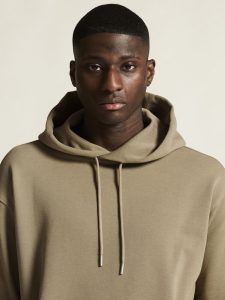 1916298-240000_Frequent20Hoodie20M_closeup5