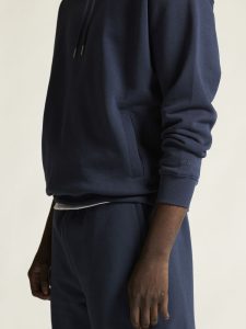 1916298-396000_Frequent20Hoodie20M_closeup6