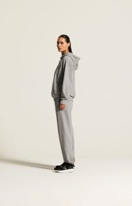 1916299-950M_Frequent20Hoodie20W_closeup3