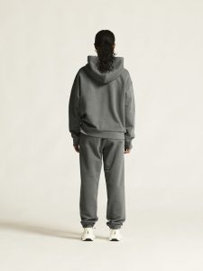 1916299-970000_Frequent20Hoodie20W_closeup3