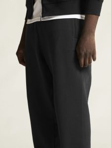 1916302-999000_Frequent20Sweatpants20M_closeup5