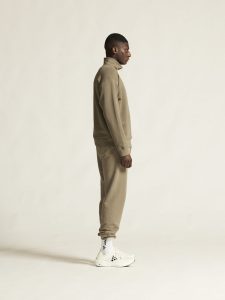 1916304-240000_Frequent20HZ20Sweatshirt20M_closeup2