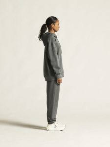 1916307-970000_Frequent20FZ20Hoodie20W_closeup2