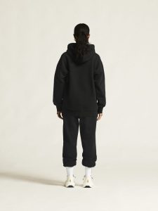 1916307-999000_Frequent20FZ20Hoodie20W_closeup3