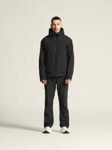 1916338-999000_Explore20Padded20Jacket20M_closeup1