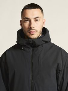 1916338-999000_Explore20Padded20Jacket20M_closeup5