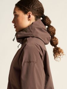 1916339-286000_Explore20Padded20Jacket20W_closeup6