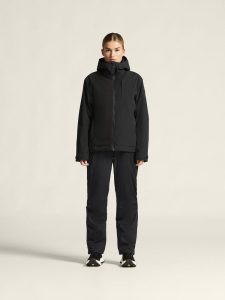 1916339-999000_Explore20Padded20Jacket20W_closeup1