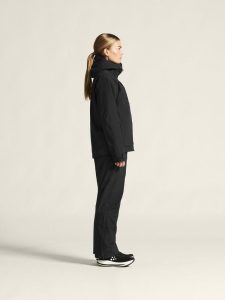 1916339-999000_Explore20Padded20Jacket20W_closeup2